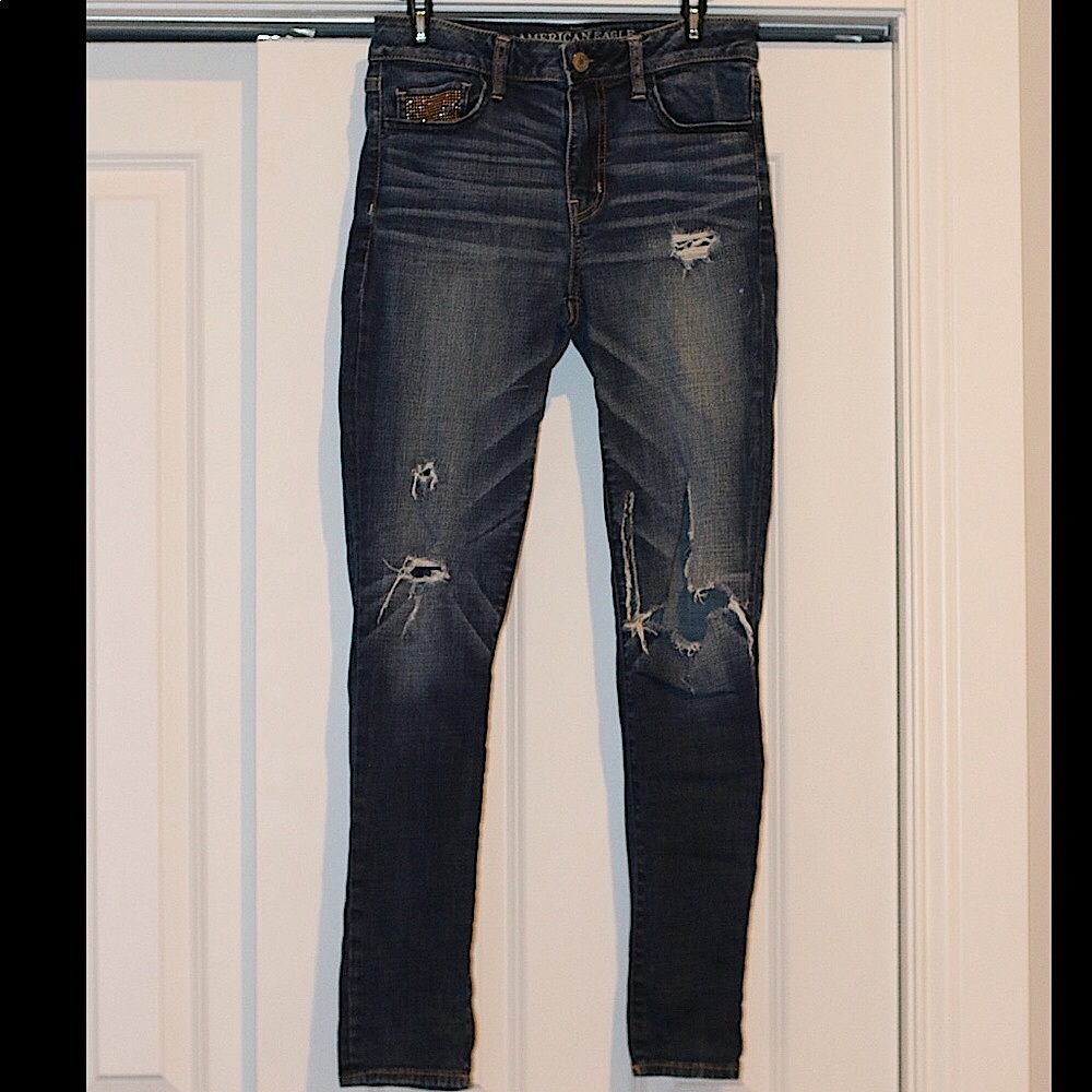 American Eagle Ripped High-Rise Jegging; 8 Regular